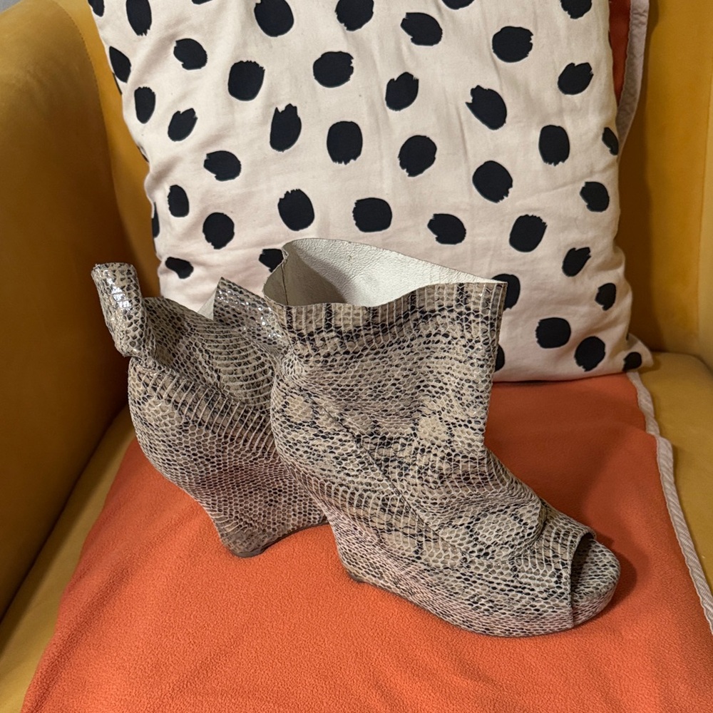 JEFFREY CAMPBELL Chic Snakeskin Wedge Sandal Boots